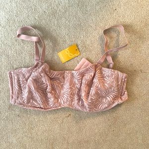 Delimira versatile strapless bra